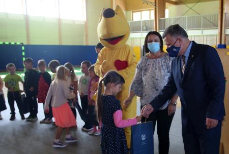 SPREJEM PRVOŠOLČKOV RAKEK 18 FOTO LJUBO VUKELIČ